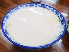 -雪琴面馆富安特色鱼汤面(城中花园店)