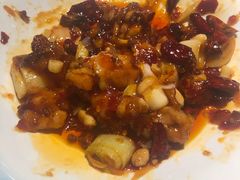 宫爆鸡丁-伊喜饺子·烤鸭(五道口学院路店)