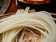 -黔有有贵州酸汤夺夺粉火锅(五味十字店)