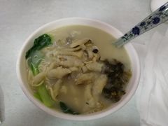 小胃口黄鱼面-明呈黄鱼面馆(斜土路店)