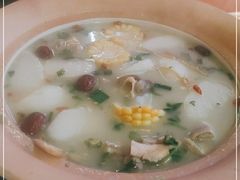 -龙巢盱眙龙虾·鸡煲·烧烤宵夜(坪洲店)