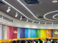 -m豆巧克力世界(上海世茂广场店)