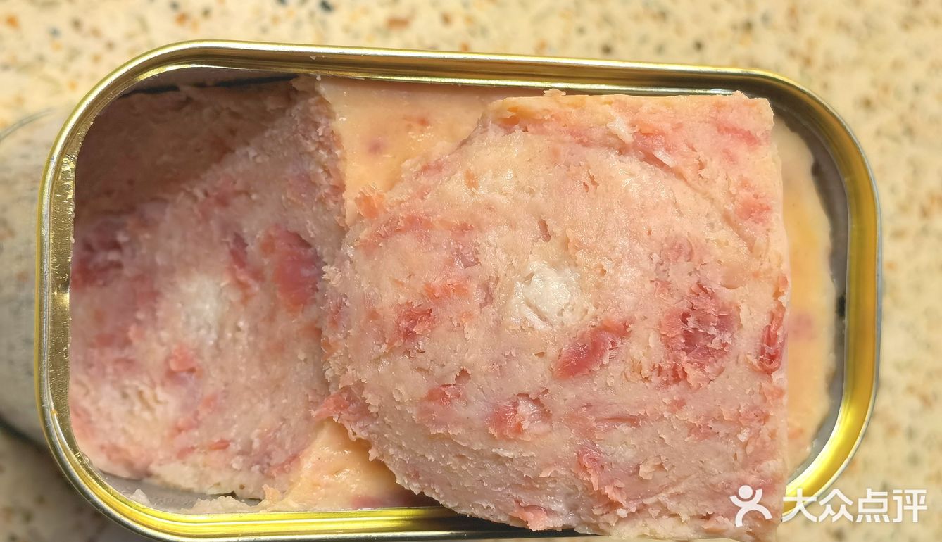 在“午餐肉”级别里，品质算不错的三丰牌