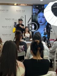 -小乐化妆美甲半永久培训学校