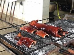 -黄记四更烤乳猪店