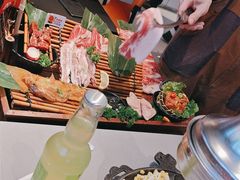 -轻烧烤肉(光谷步行街店)