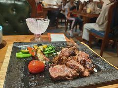 莫斯科火焰牛排-米德维奇俄式西餐厅(西六道街店)