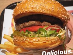 -The Habit Burger Grill 哈比特汉堡(复兴soho店)