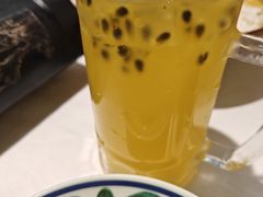 -刘姐啤酒鱼民族演艺餐厅(西街总店)