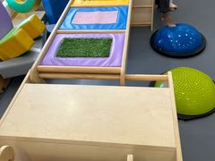 -KidsHome毅英宝贝家早教托育中心