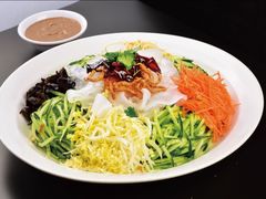 -黑龙江美食城(三角公园店)