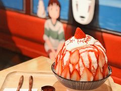 草莓生乳冰-怪物的冰与火(天虹商场中山路店)