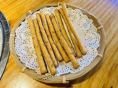 茴香小油条-小小河边鱼(天润城店)