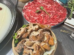-鹿鸣山草本茶香火锅(园西路店)