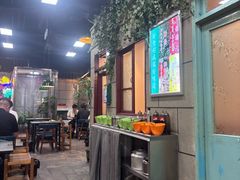 -超越炭火牛蛙火锅鸡(河东店)
