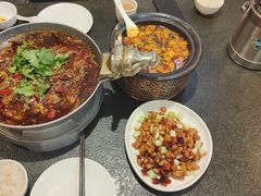 -万重锦·人文川菜馆(骡马市店)