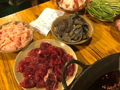 -岗上渣渣老火锅(两路口店)