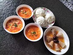 -乐禧母婴全自营月嫂(宝山店)