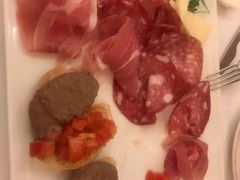 -奥斯特牛排馆(美第奇宫店)