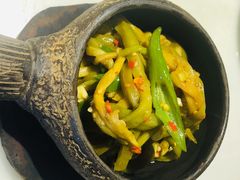 手撕茄子-佬麻雀·剁椒鱼头(京基KK One店)