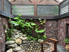 -水底山庄园温泉