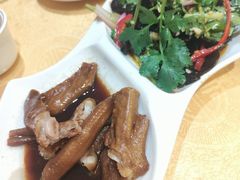 -鹏城人家海鲜酒家·23年老字号(较场尾店)