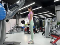 -享受健身·美体塑形馆