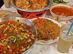 -堂瓦里·33年传统赣菜(第一街区店)