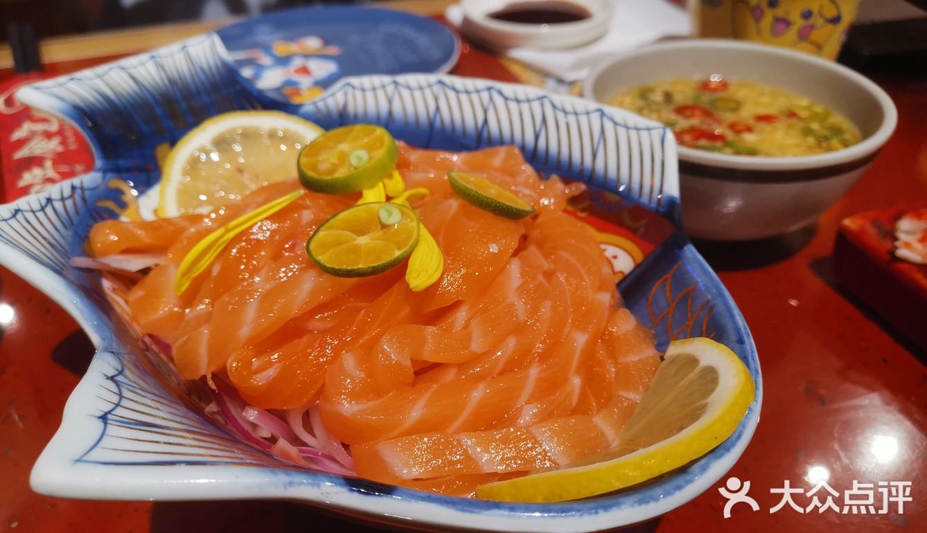 三文鱼吸溜着吃！