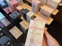 -广州周大福金融中心
