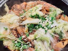 -粘豆包柴火铁锅炖