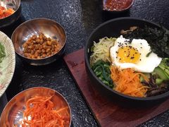 -臻牛烤肉