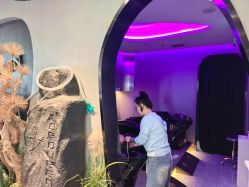 -TOP HAIR SALON
