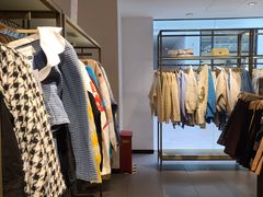 -URBAN REVIVO(北京斯普瑞斯奥特莱斯店)
