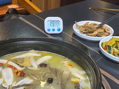 -野菌皇海景野生菌火锅(滨海大道店)