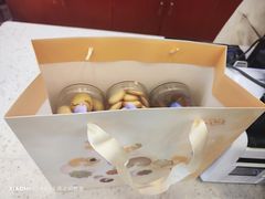 -红宝石·鲜奶小方·海派西点房(肇嘉浜店)