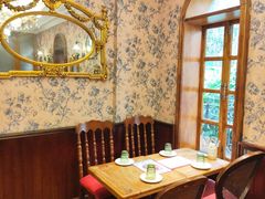 -秘密旅行Bonjour(黑金冠 江南西店)