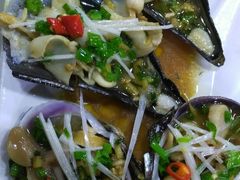 -虾弄弄海派小龙虾·牛羊蝎子火锅