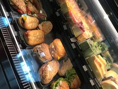 -星巴克(浦东机场T2到达店)