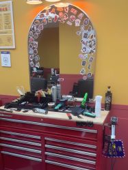 -Devilhands Barbershop男士理容店