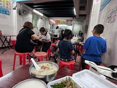 -陈老添美食店(宝华路店)