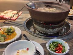 -东记炭炉·海鲜鸡煲(龙华店)