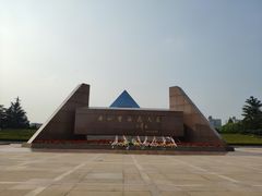 -上海市龙华烈士陵园
