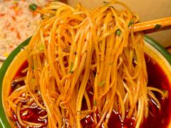 -拈签一笑黄牛肉辣卤串串