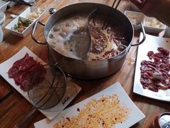 -牛德亨臻牛潮汕火锅(万邦时代店)