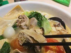 -蒙自源米线大王(东站店)