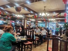 大堂-六和聚传统烤鸭.天津菜(和平店)