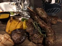 土耳其烤羊拼盘-新城概念餐厅