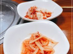 -亲昵春川鸡排(韩国美食街店)