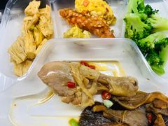 -清华同方科技广场美食广场